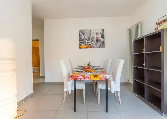 City Apartment - Happy Rentals